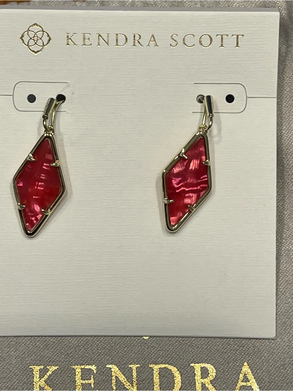 Kendra Scott Kinsley drop earrings Gold Raspberry Illusion